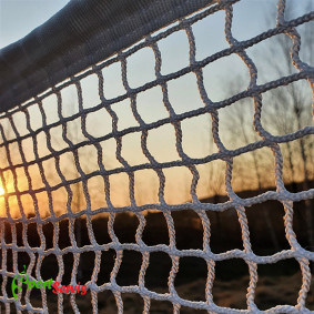 The badminton net, white training 2