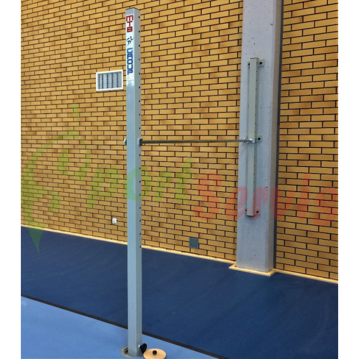 The gymnastic bar, wall-mounted