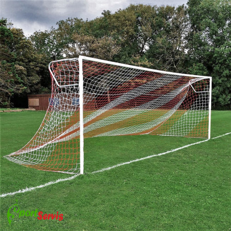 The football goal, aluminum with dimensions 7,32x2,44m, movable