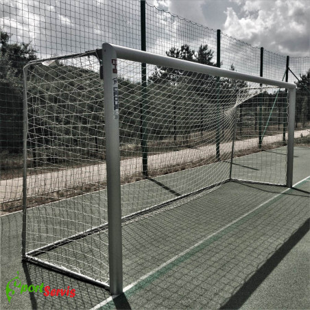 Bramka do piłki nożnej 5x2m, aluminiowa, mocowana w tulejach